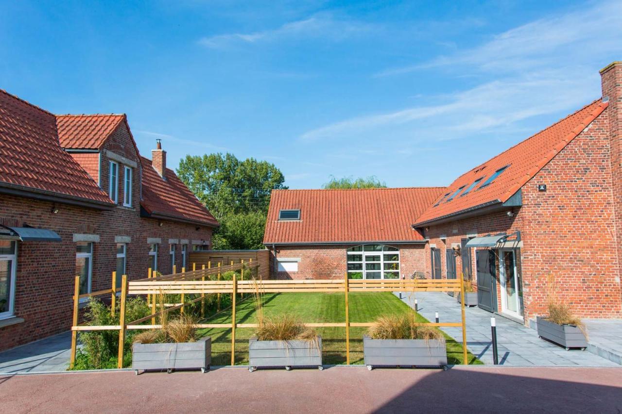 Gites De La Vesee La Chapelle d'Armentieres Exterior foto